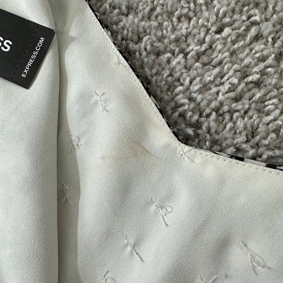 Express Balloon Sleeve Blouse - Picture 15 of 15